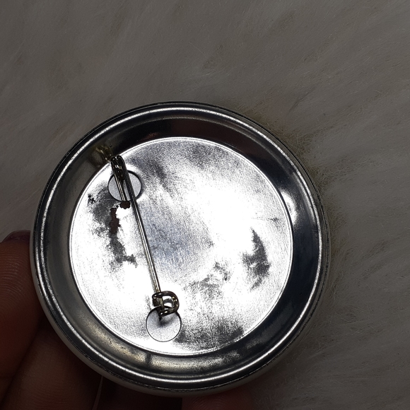 💜Vintage Love That Child Pinback Button - Picture 2 of 8